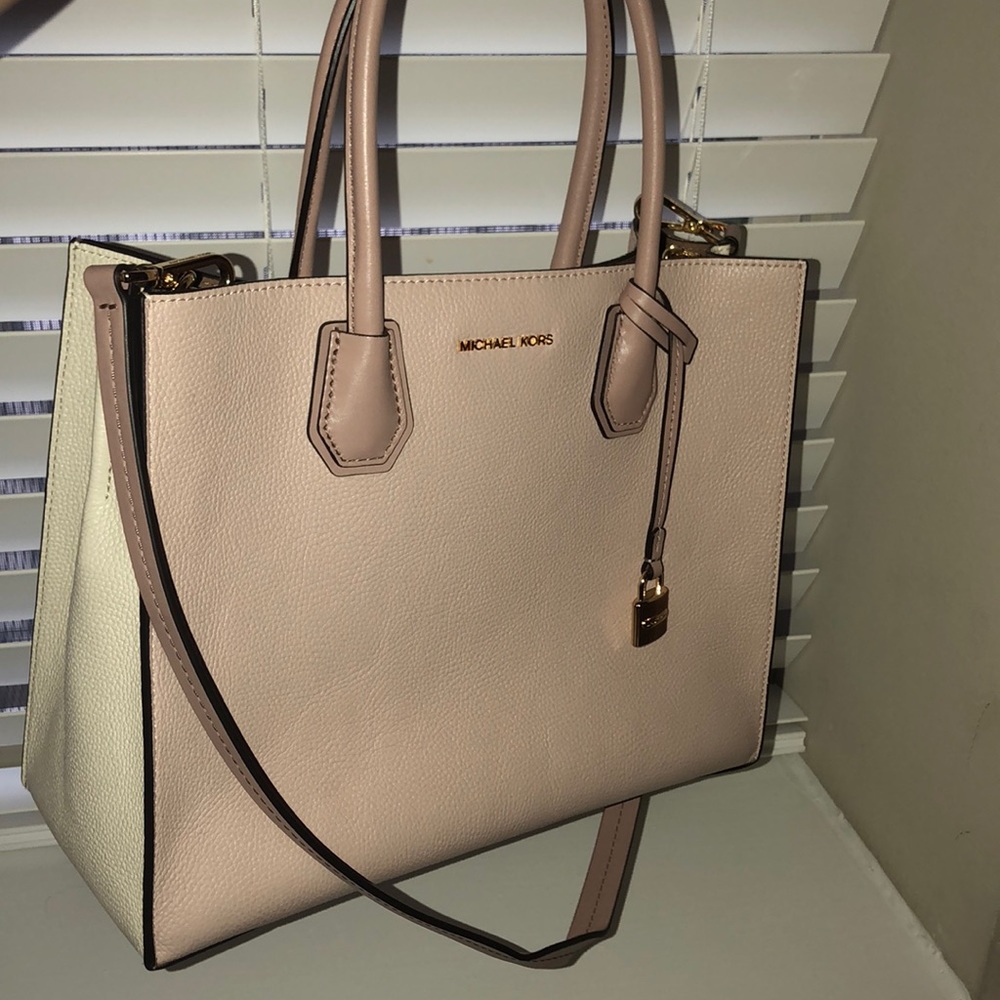 Michael Kors Mercer Bag
